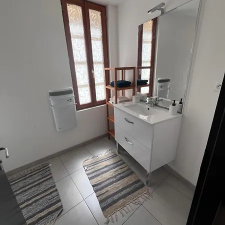 Agreable Et A Deux Pas Des Halles Διαμέρισμα